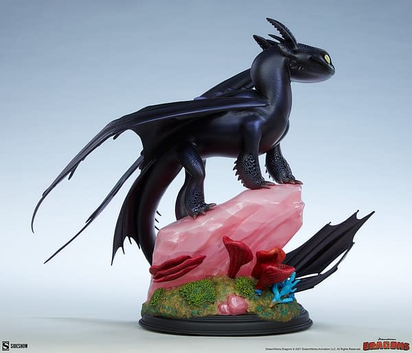 How to Train Your Dragon Toothless Comes to Life With Sideshow