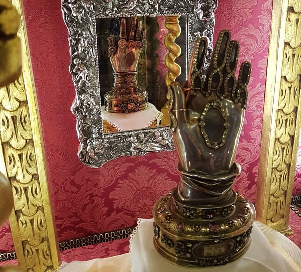 The Secret Origin Of The Infinity Gauntlet