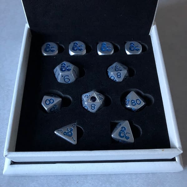 Review: Dungeons & Dragons Sapphire Anniversary Dice Set