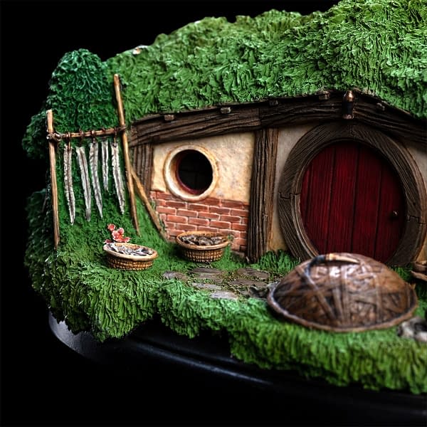 The Hobbit 31 Lakeside Hobbit Hole from WETA Workshop