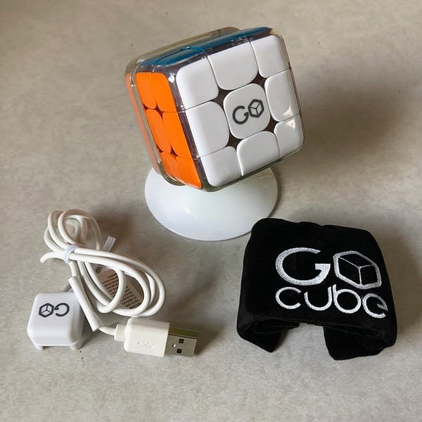 We Review The Bluetooth Enabled Rubik's Cube GoCube