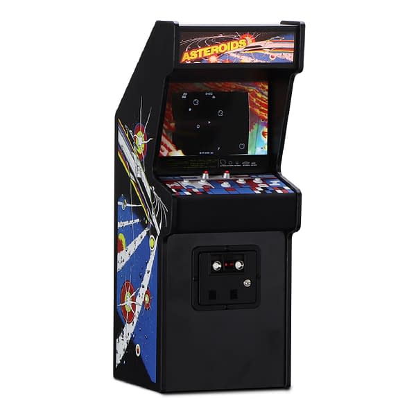 A look at the Asteroids mini arcade cabinet, courtesy of New Wave Toys.