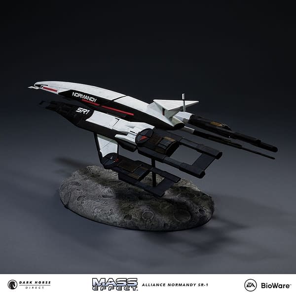 Mass Effect Normandy SR-1 Takes Off Once Again with Dark Horse Statue