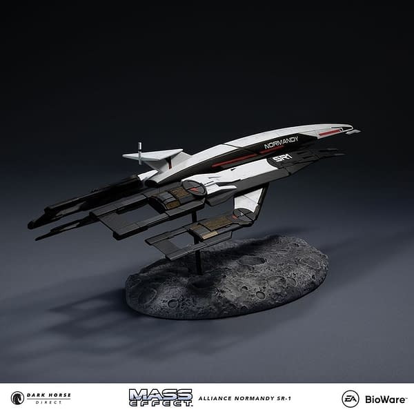 Mass Effect Normandy SR-1 Takes Off Once Again with Dark Horse Statue