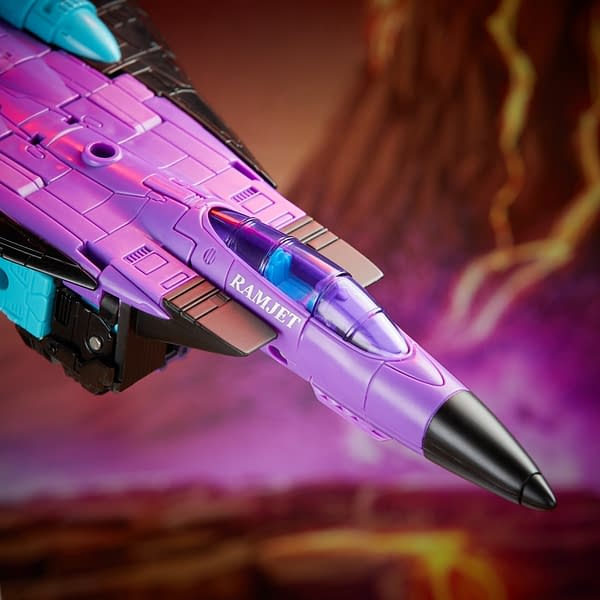 Transformers Ramjet Returns With New Generations Figure From Hasbro
