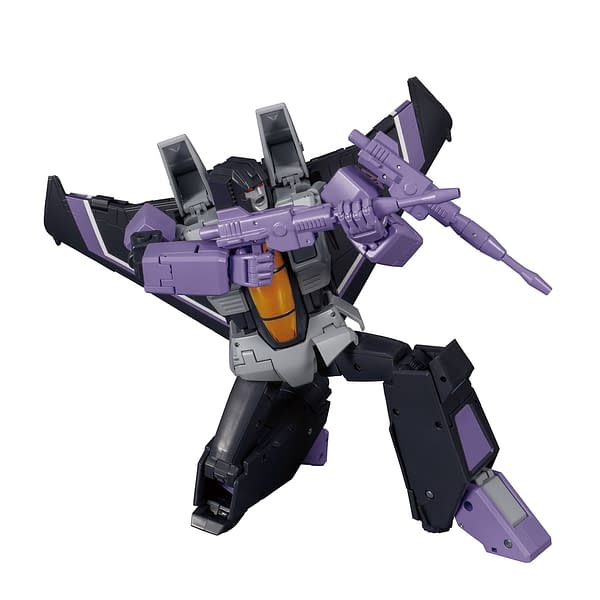 Transformers Skywarp Flies Again With New Hasbro Masterpiece Figure