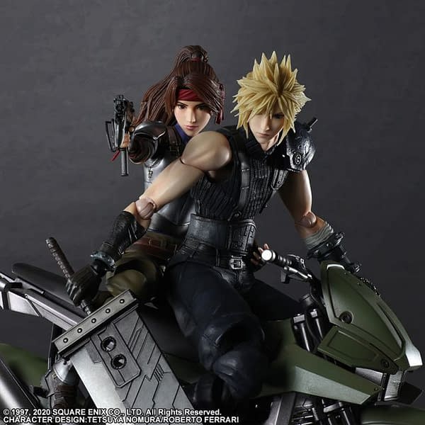 Final Fantasy VII Cloud and Jessie Take to The Streets With Play Arts
