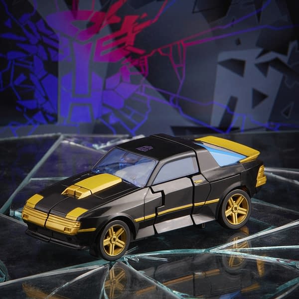 Transformers Shattered Glass Goldbug Joins The Fight With Hasbro