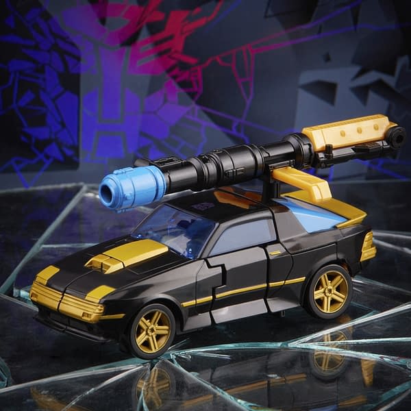 Transformers Shattered Glass Goldbug Joins The Fight With Hasbro
