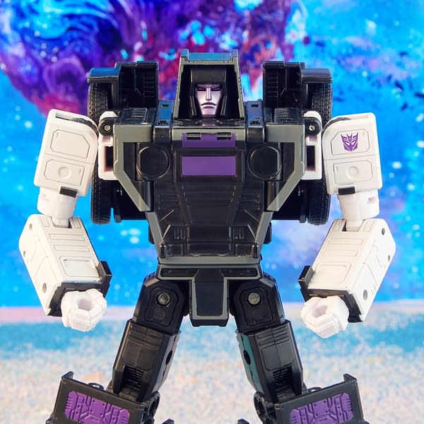 Transformers Commander Decepticon Motormaster Debuts with Hasbro 