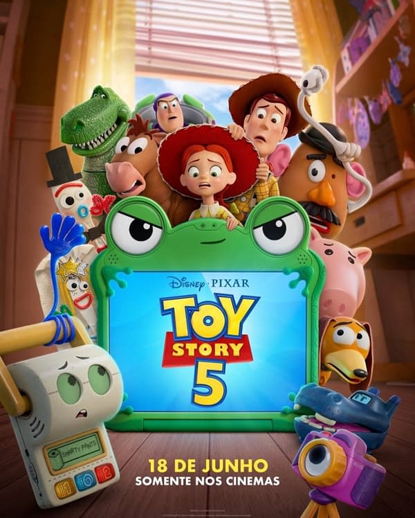 A vibrant cartoon poster for 'Toy Story 5' featuring beloved characters like Woody, Buzz Lightyear, and Jessie, with a colorful playset in the background. The date '18 de junho' is noted, indicating a cinematic release.