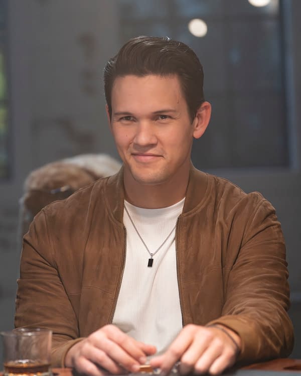 Scrubs S01E04 "My Poker Face" Preview: JD Tries Reigniting the Past