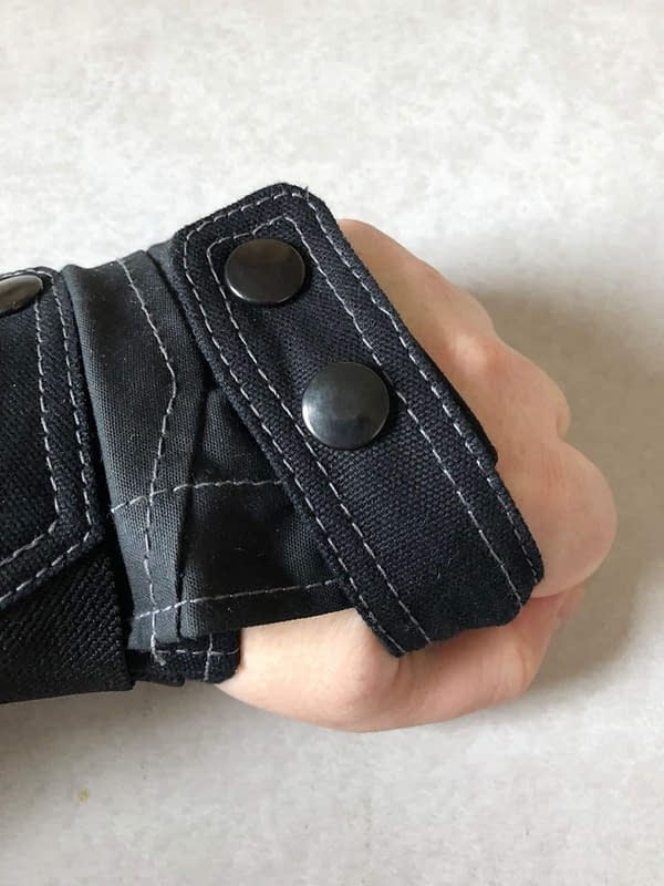 Getting a Grip: We Review Volante Design's Talon Bracers