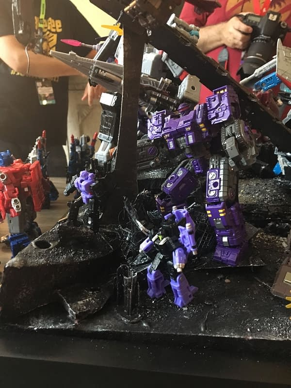 We Take a Look at the New Transformers War For Cybertron: Siege Line From Hasbro