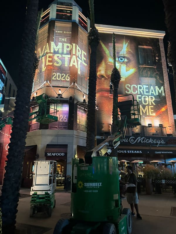 A Run Through San Diego Comic-Con, Outside, Inside, Into The Night