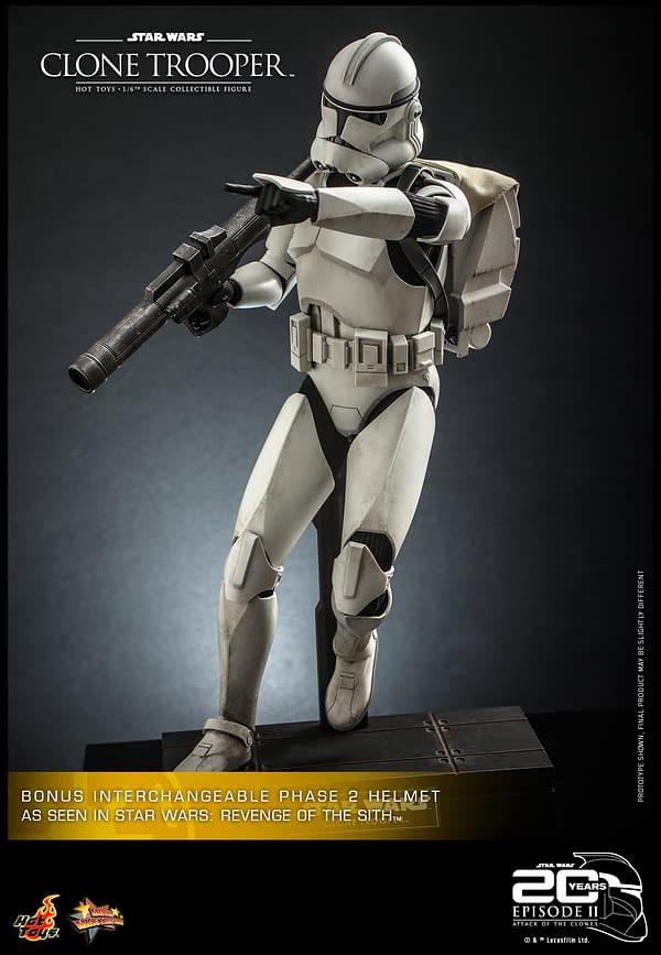 Star Wars Phase 1 Clone Trooper Deloys with New 1/6 Hot Toys Figure 