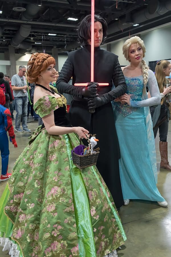Elsa Meets Kylo: Cosplay from Friday at Awesome Con 2018