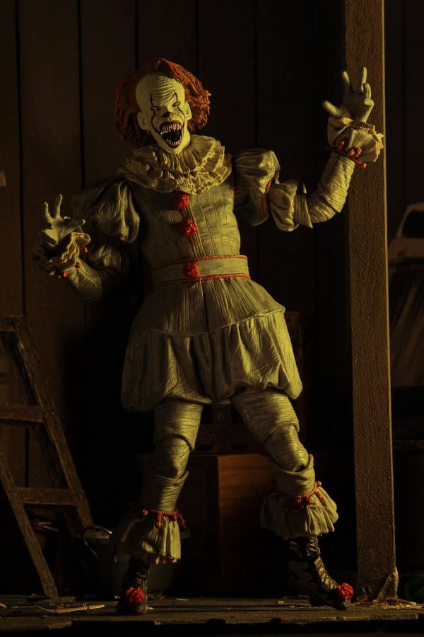 NECA Well House IT Pennywise Figure 8
