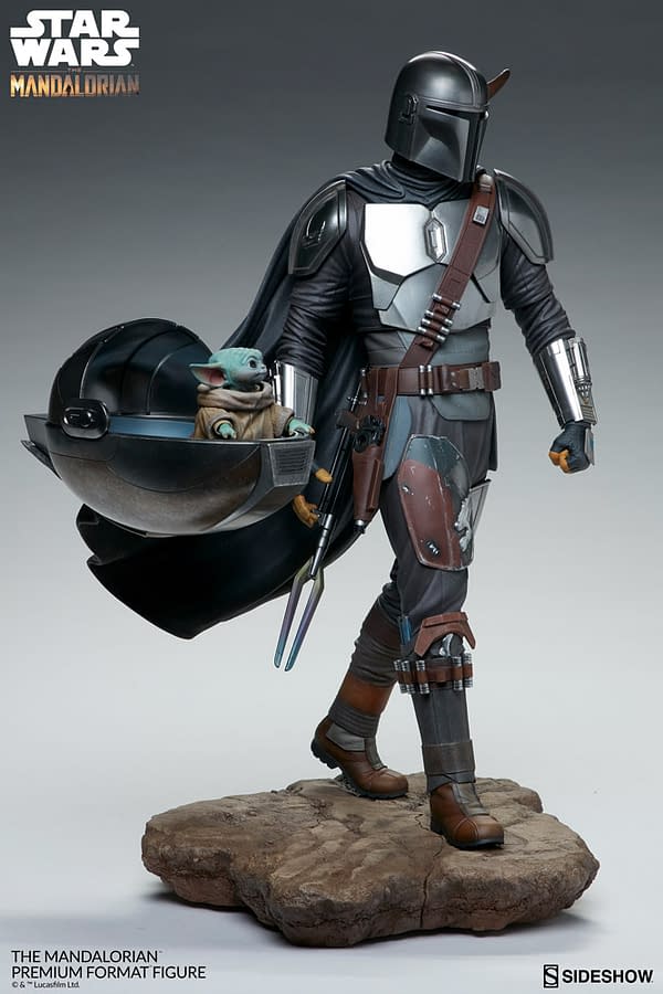The Mandalorian and The Child Arrive at Sideshow Collectibles