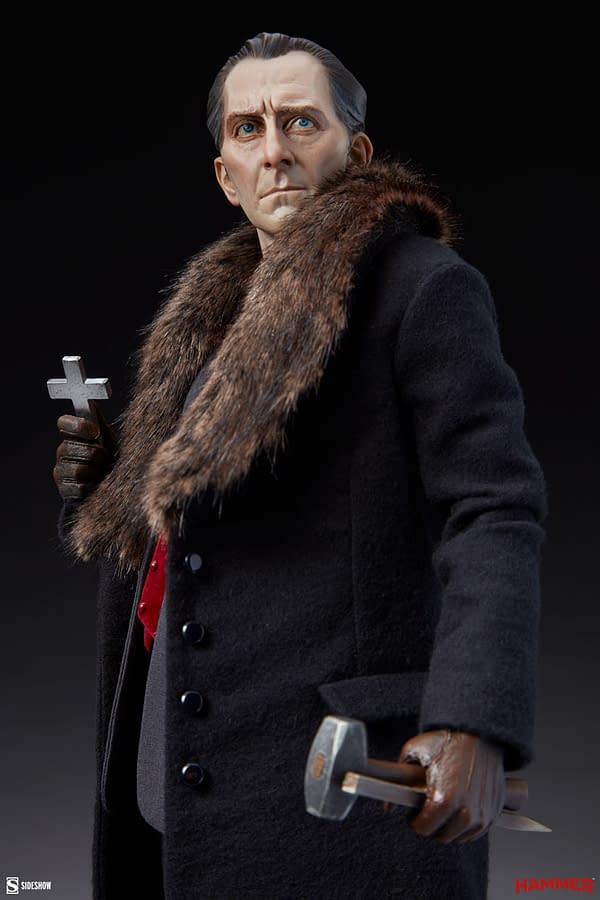 Peter Cushing's Van Helsing Hunts Dracula With Sideshow Collectibles