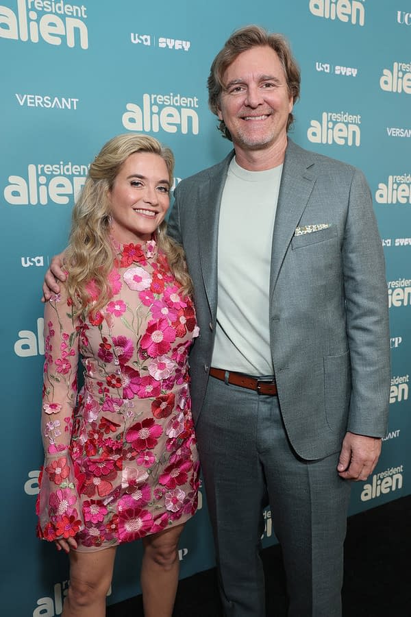 Resident Alien Season 4: Updated S04E01: "Prisoners" Preview &#038; More