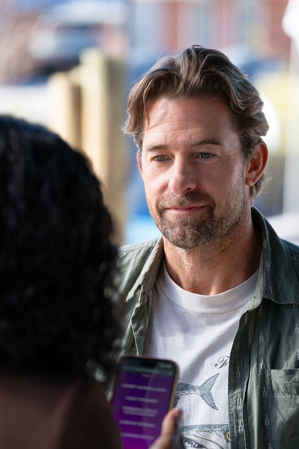 RJ Decker S01E05 "Burn Notice": Little League Coach, Big League Danger