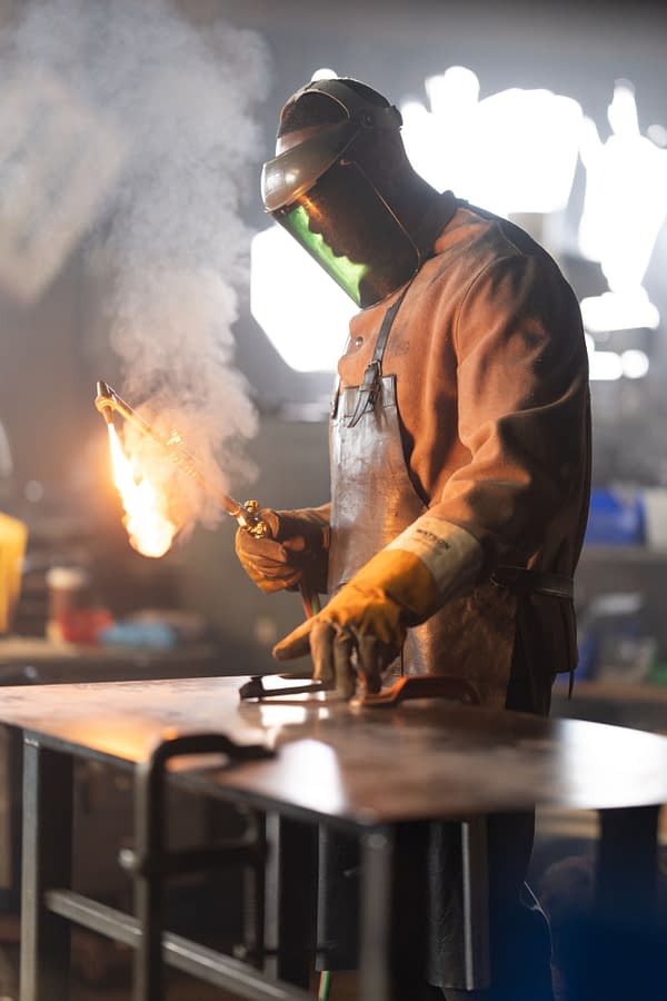 Tracker S03E13 "Breakaway" Sneak Peek; S03E15 "No Good Deed" Overview