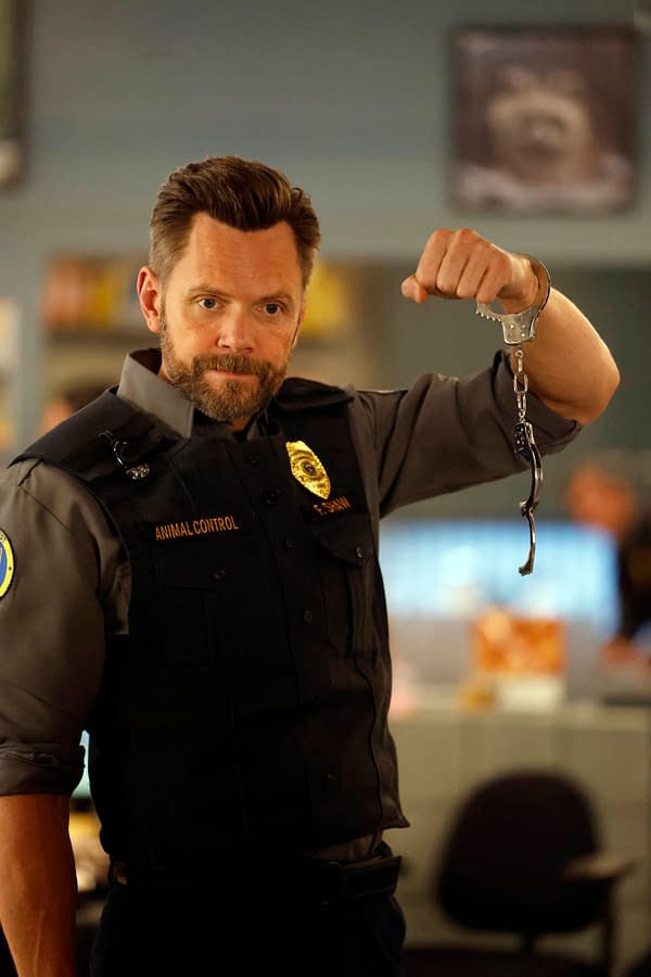 Animal Control S04E09: "Bats & Camels" Preview: Can Frank Win Big?