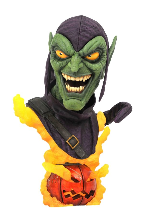 Spider-Man and Green Goblin Receive New Diamond Select Toys Statues