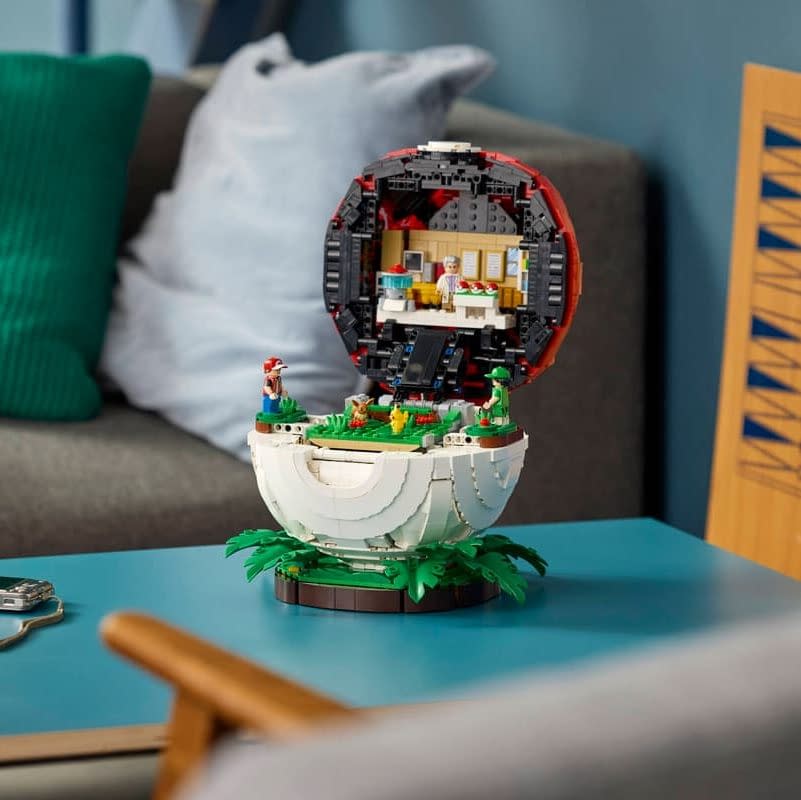 Professor Oak and Red Arrive with LEGO's New Pokémon Pokéball Set