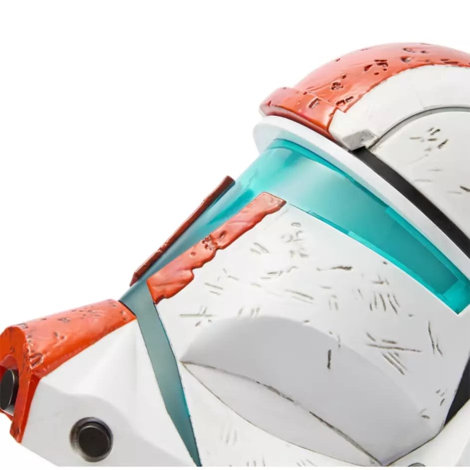 Disney Debuts Star Wars: Republic Commando RC-1138 (Boss) Helmet