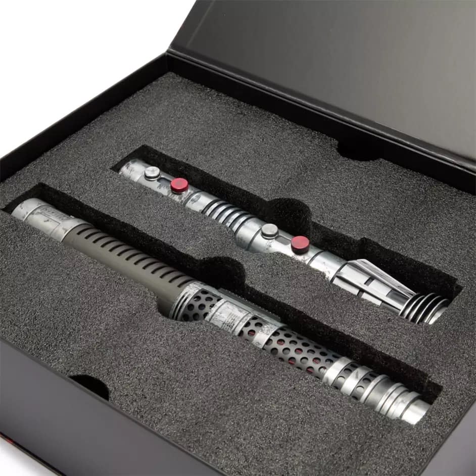 New Star Wars Maul (Shadow Lord) Legacy Lightsaber Revealed