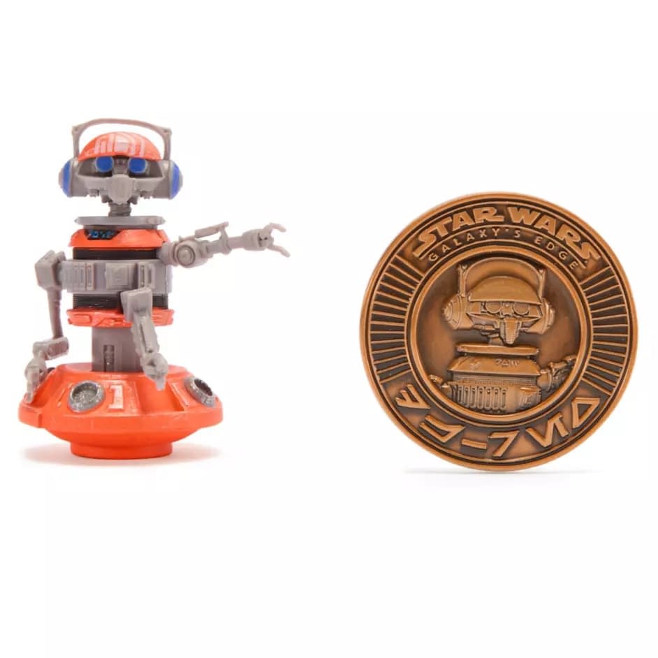 Star Wars DJ R-3X Joins Disney Parks Comic Book Figure Bundle
