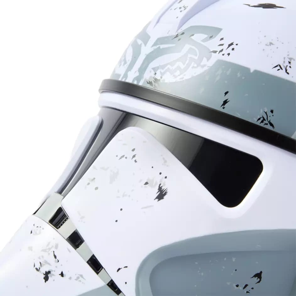 Disney Debuts New Star Wars 104th Battalion Clone Trooper Helmet