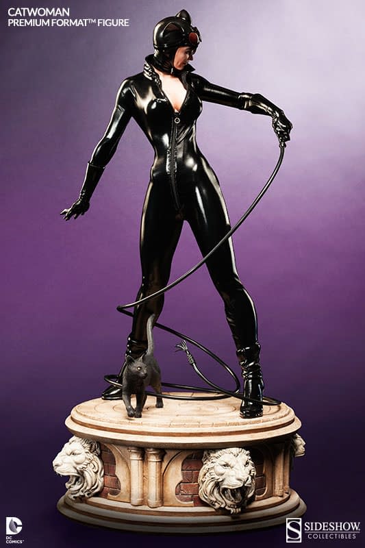 300263-catwoman-004