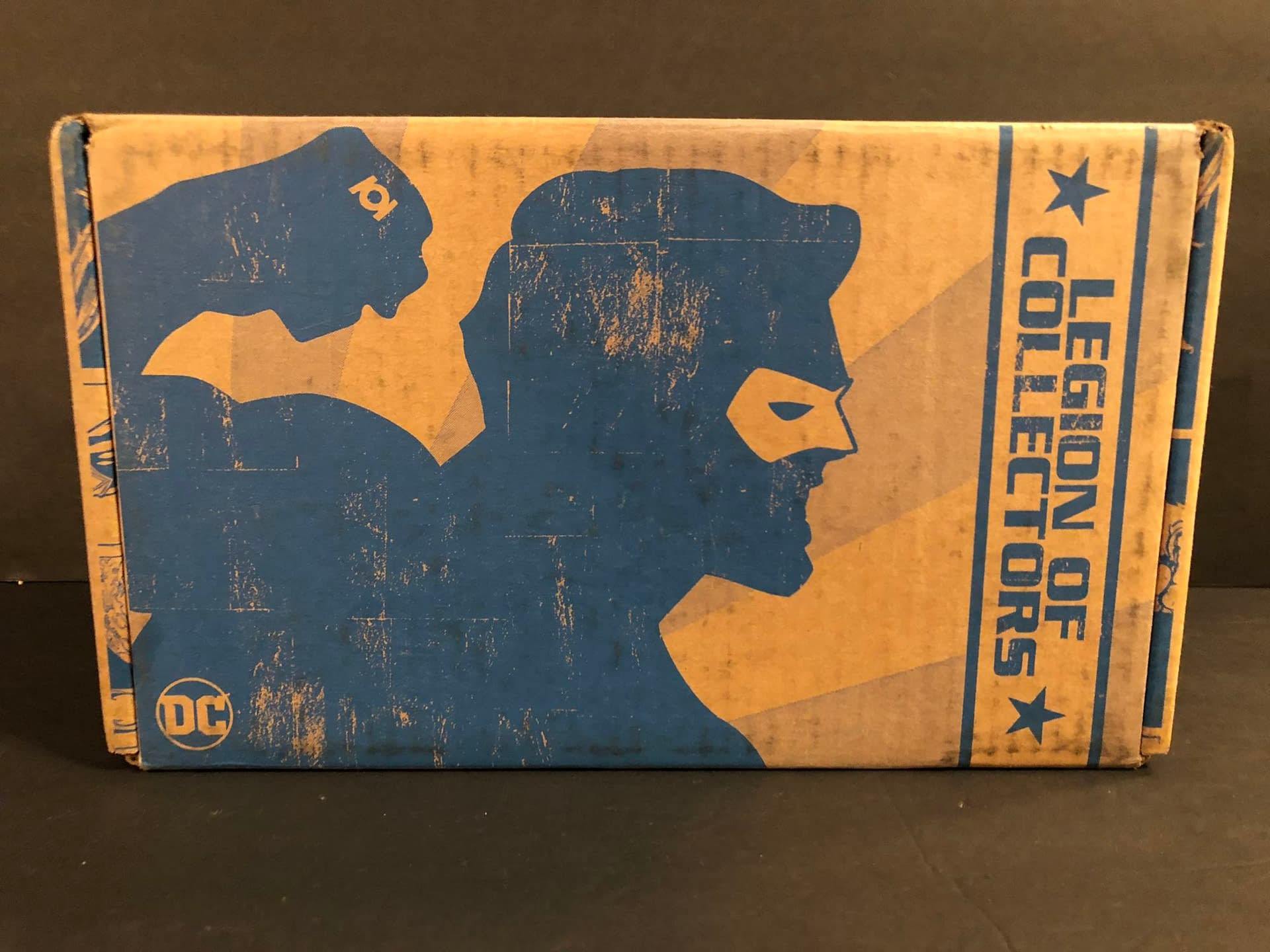 Unboxing the DC Legion of Collectors Green Lantern Funko Box