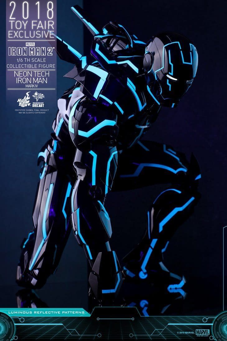 Hot Toys Neon Armor Tech Iron Man 11