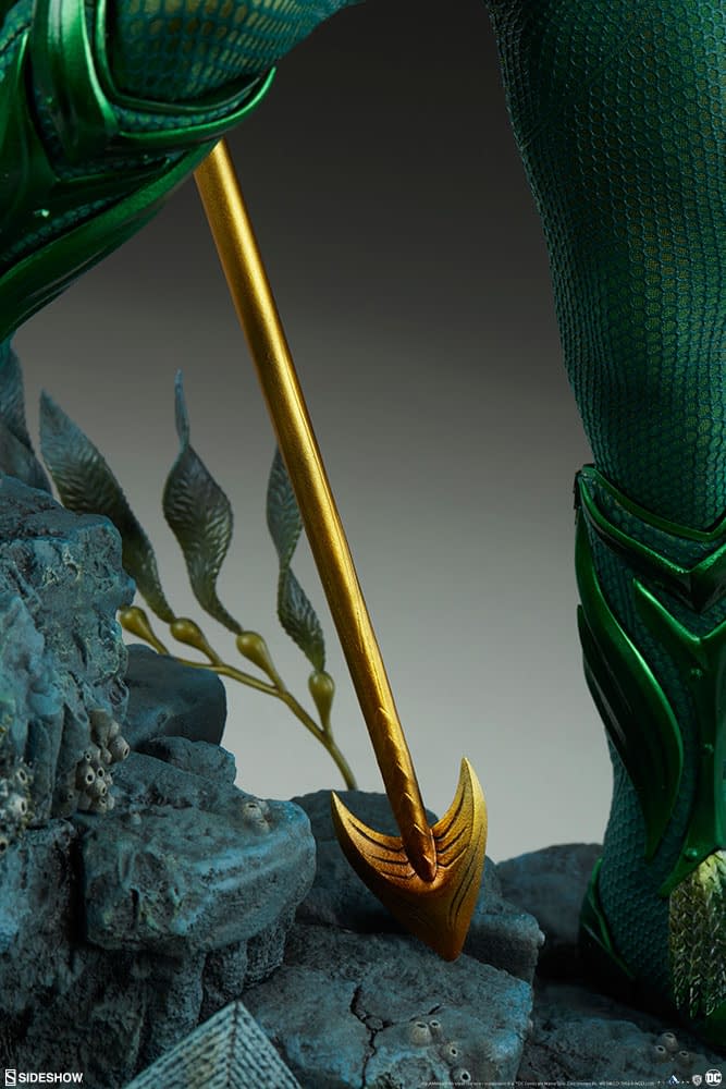 Sideshow Collectibles Premium Format Figure Aquaman 9