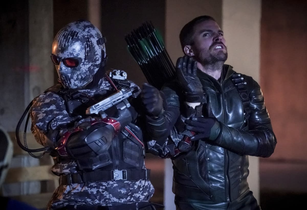 'Arrow' 150th Episode "Emerald Archer" Preview: For Oliver, It's Lights! Camera! Too Much Action!
