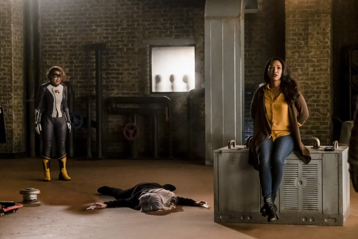'The Flash' Preview: "Cause and XS" Leads to Time Travel Misadventures [VIDEO, IMAGES]