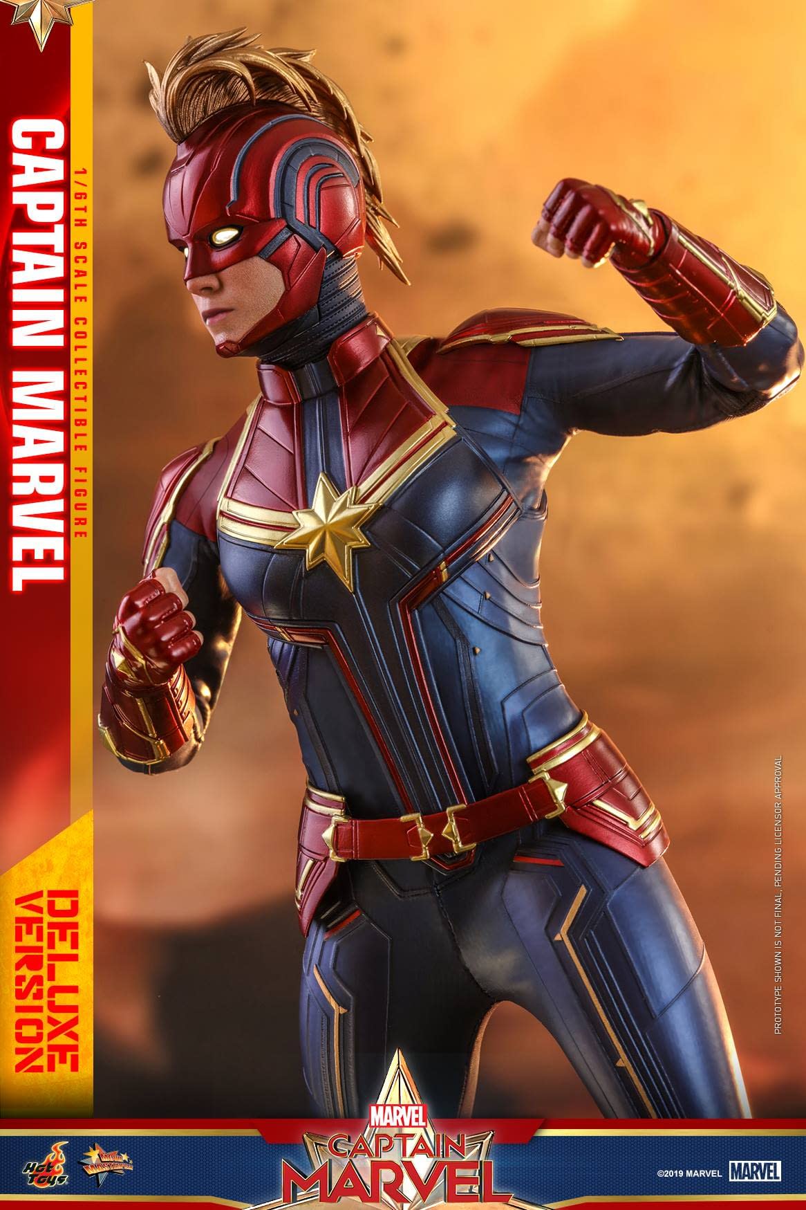 Hot Toys Captain Marvel 27