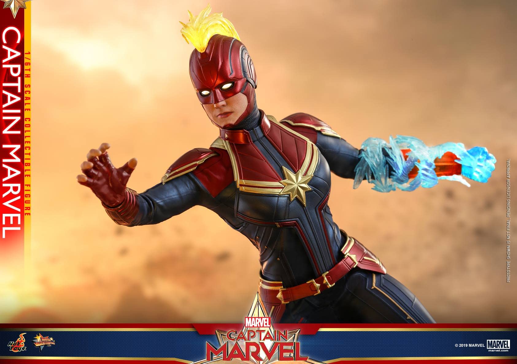 Captain Marvel Sixth Scale Collectible Figure by Hot Toys