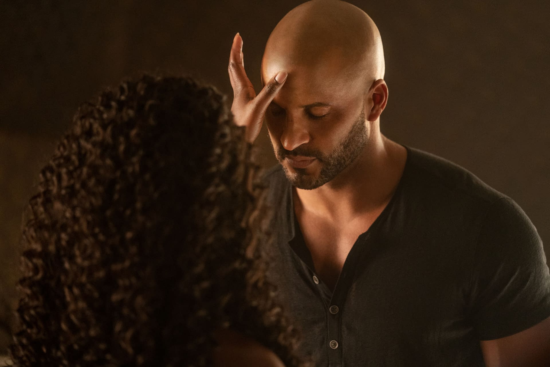 "American Gods" Season 3 Image Released; Eric Johnson, Dominique Jackson Cast