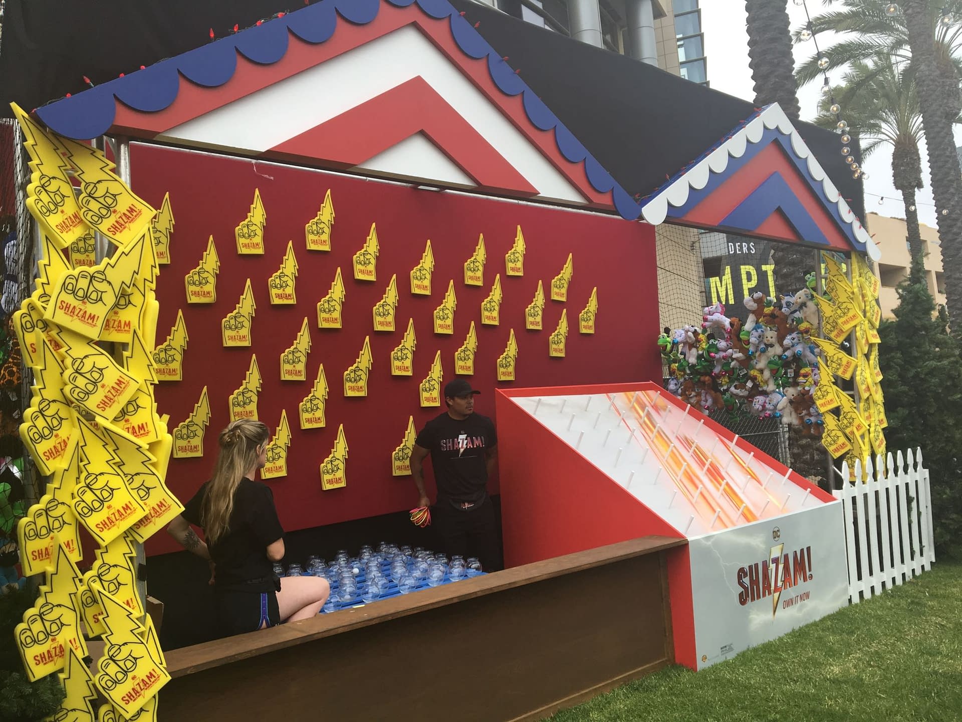 "Shazam!": Say His Name &#8211; Then Hang Out at His SDCC "Chilladelphia" Offsite [IMAGES]