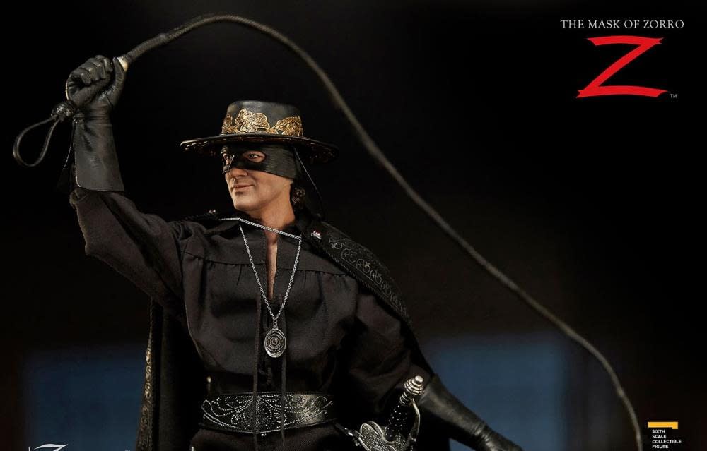 "The Mask of Zorro" Returns Once Again with New Sideshow Figure