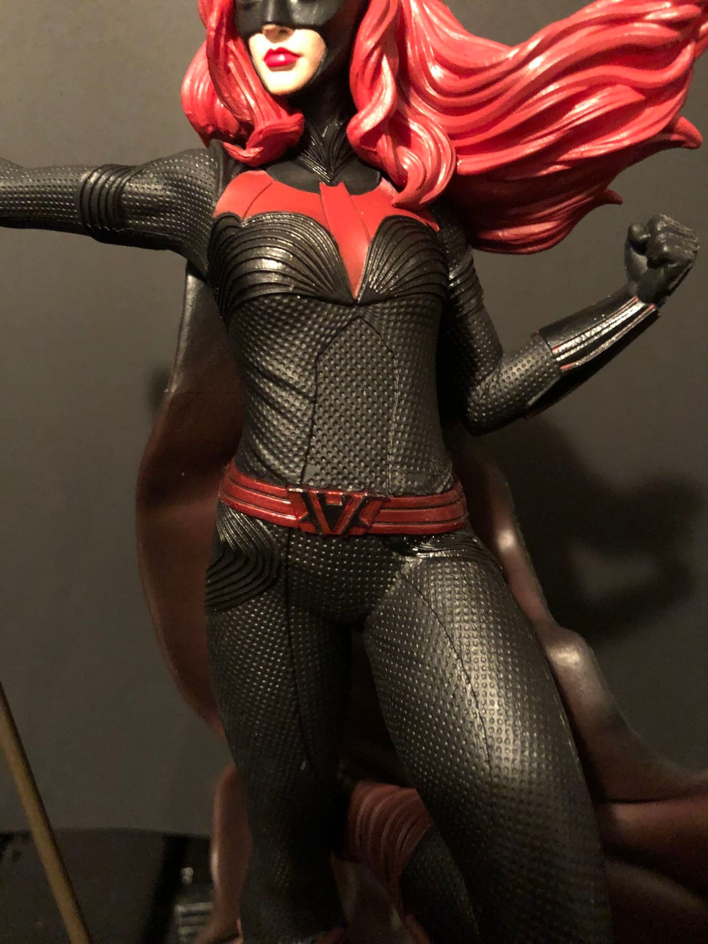 Batwoman is Here Just in Time for the Crisis [Review]
