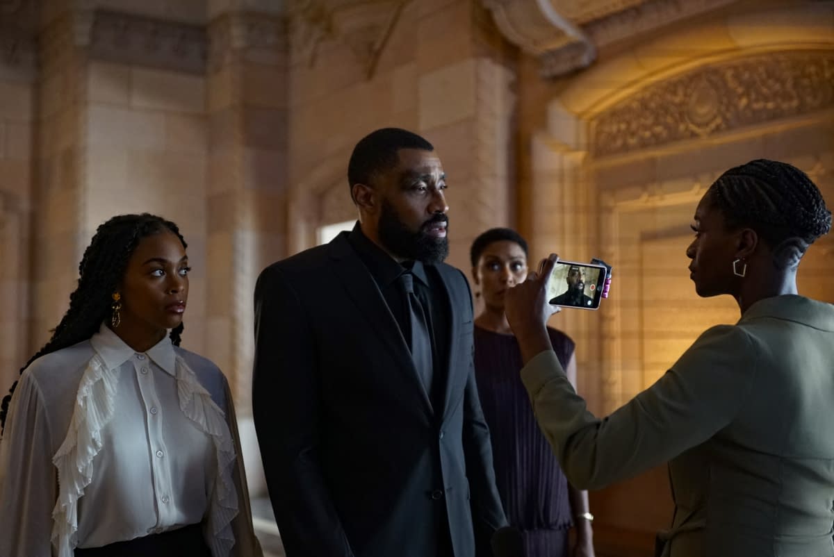 "Black Lightning" Season 3 "The Book of Resistance: Chapter One": Jefferson Finds Himself Caught Between Freeland &#038; Family [PREVIEW]