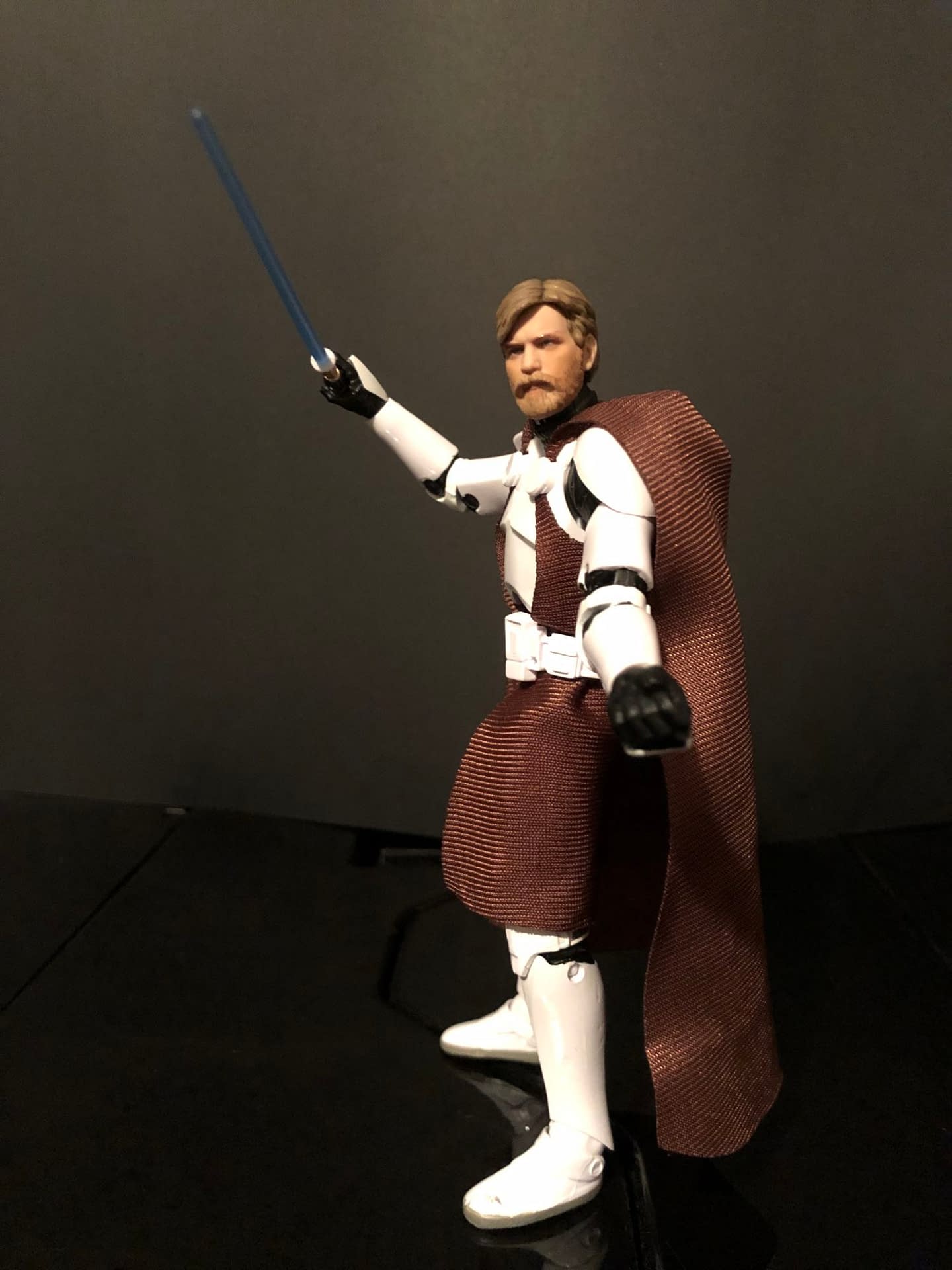 Clone Commander Obi-Wan Kenobi Joins the Battlefield [Review]