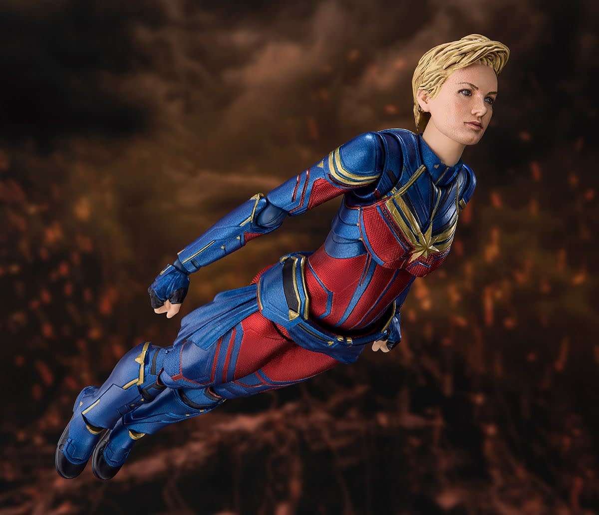 Captain Marvel Flies on in with the New S.H. Figuarts Figure.