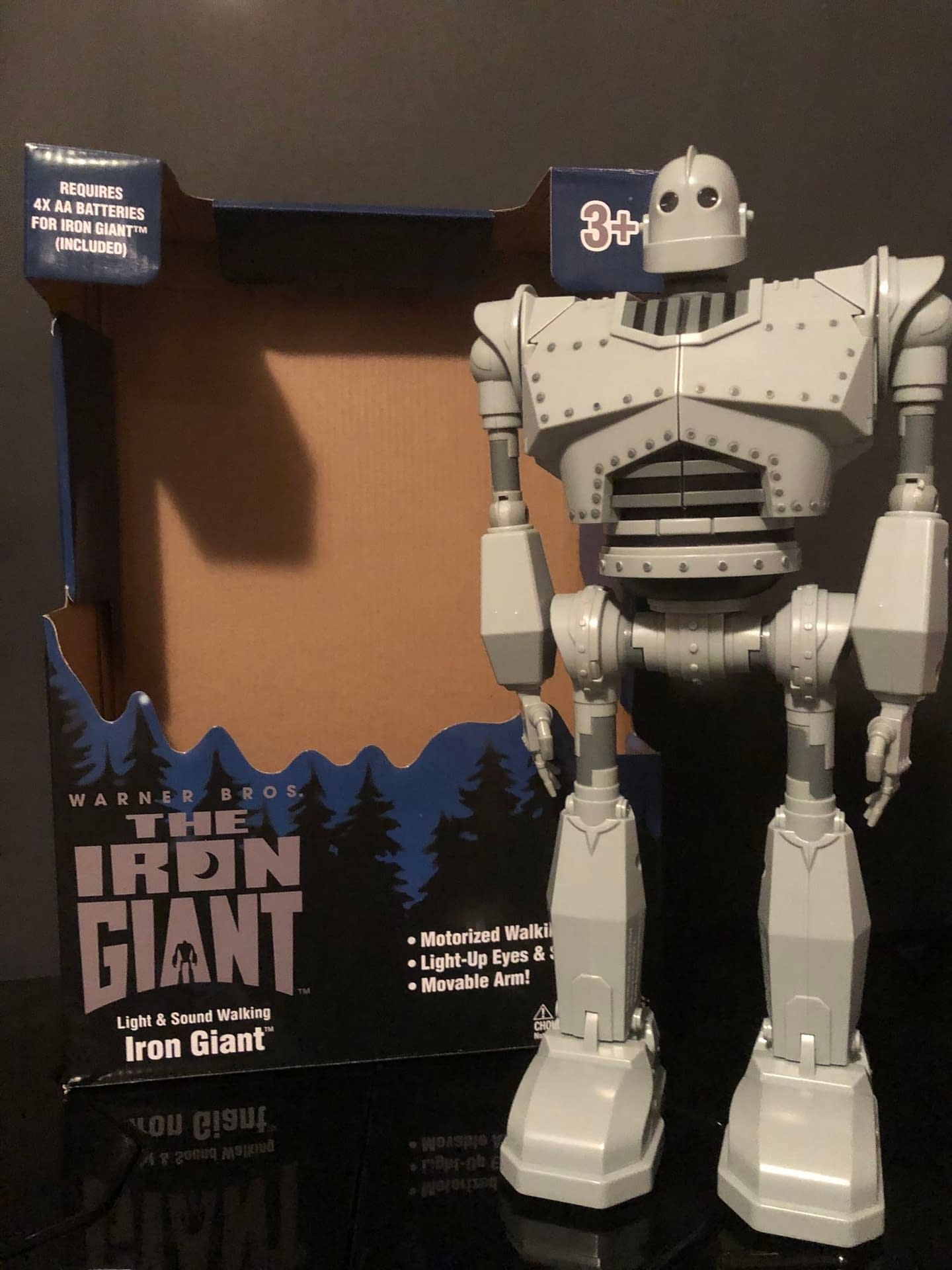 "The Iron Giant" Stands Tall With New Walmart Exclusive Goldlok Figure